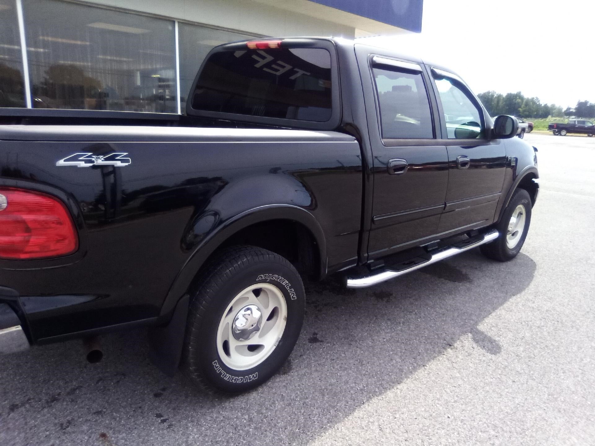 2003 Ford F-150 XLT