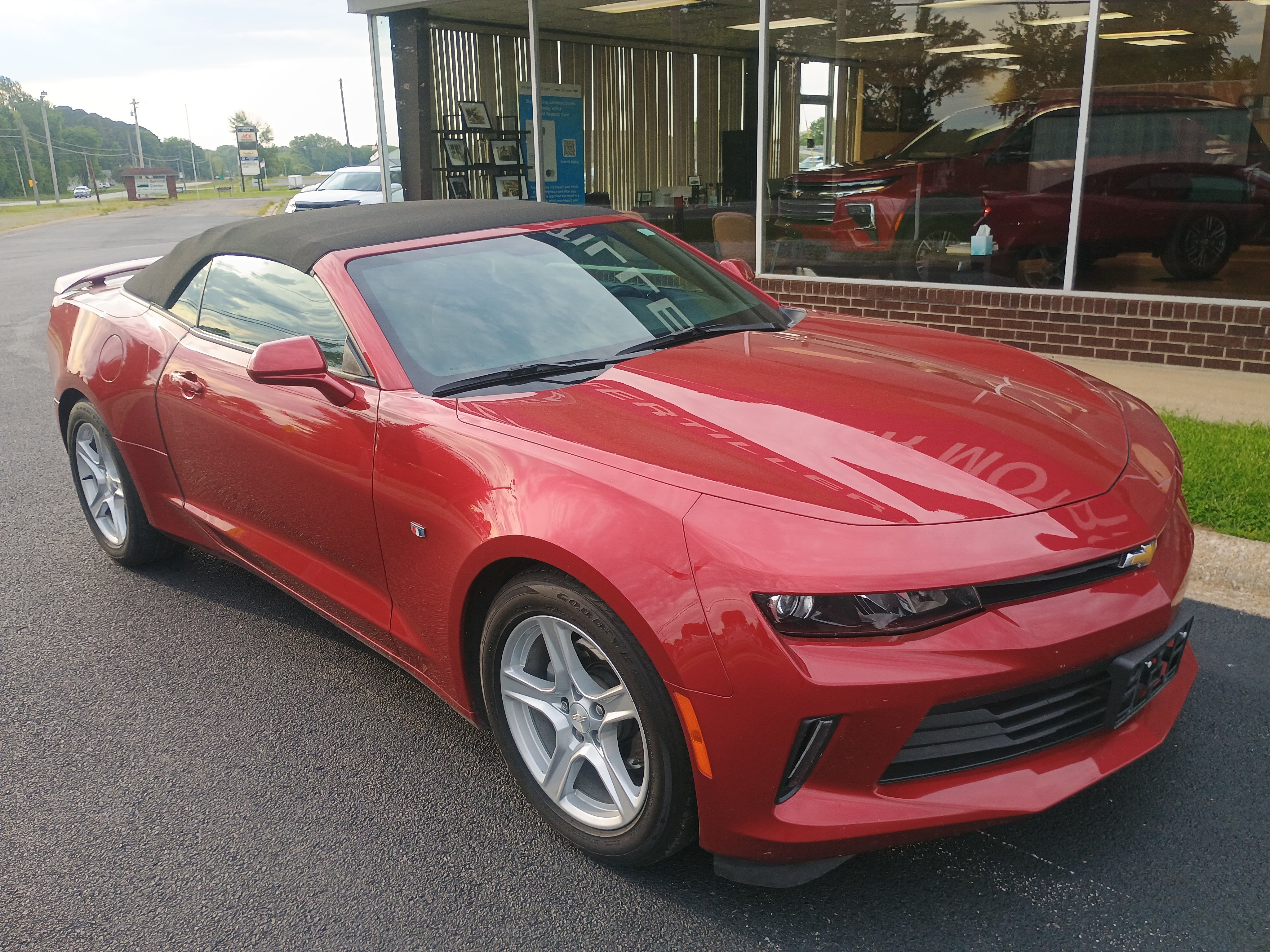 2016 Chevrolet Camaro 2.0 Convertible 1LT's photo