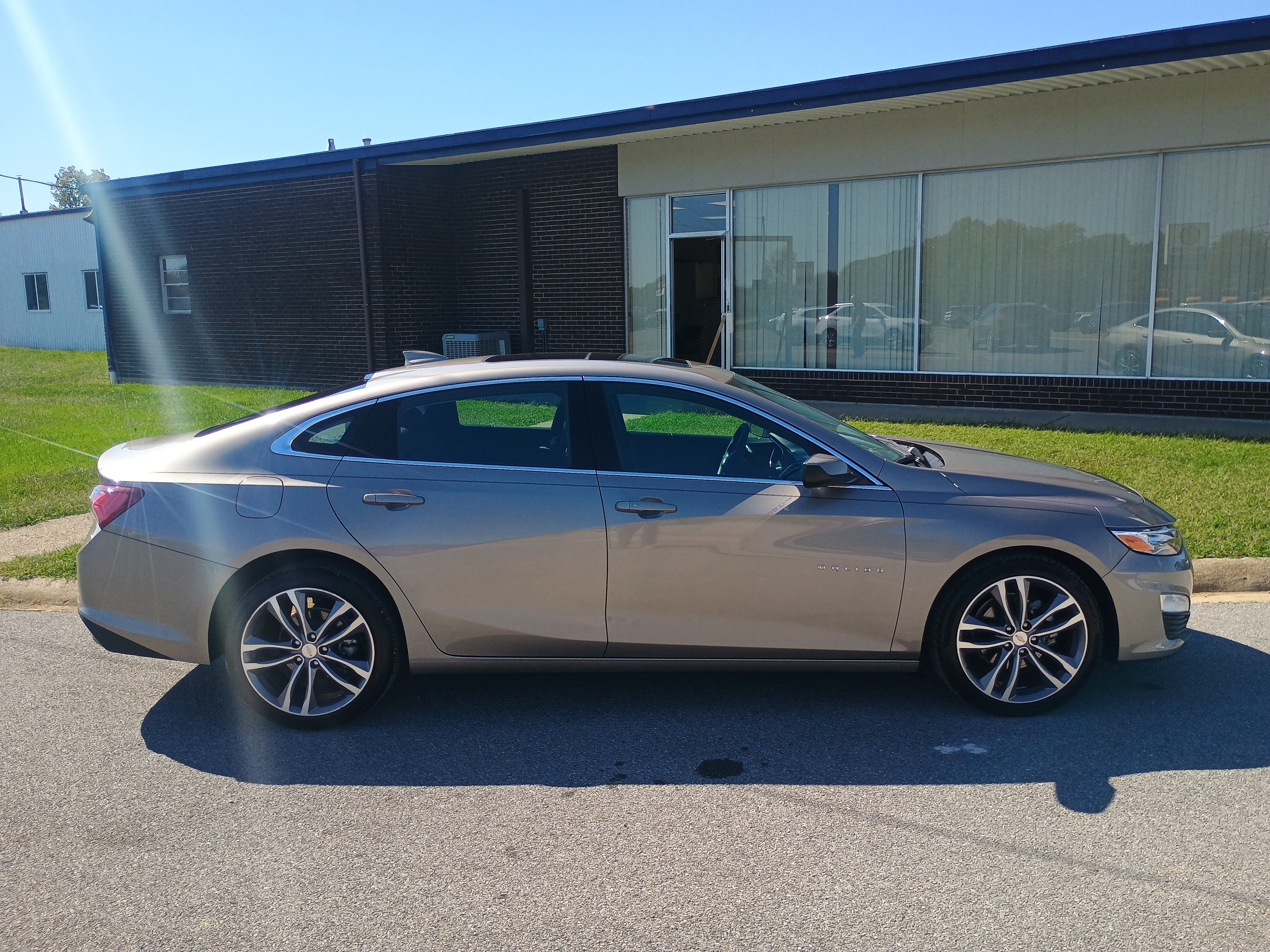 2024 Chevrolet Malibu 2LT