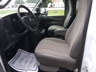 2025 Chevrolet Express Passenger 1LT