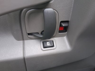 2025 Chevrolet Express Passenger 1LT