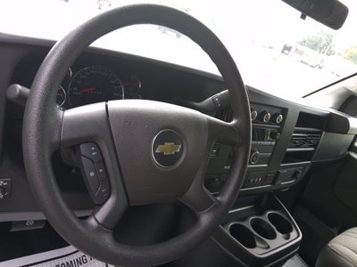 2025 Chevrolet Express Passenger 1LT