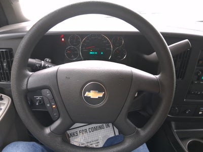 2025 Chevrolet Express Passenger 1LT