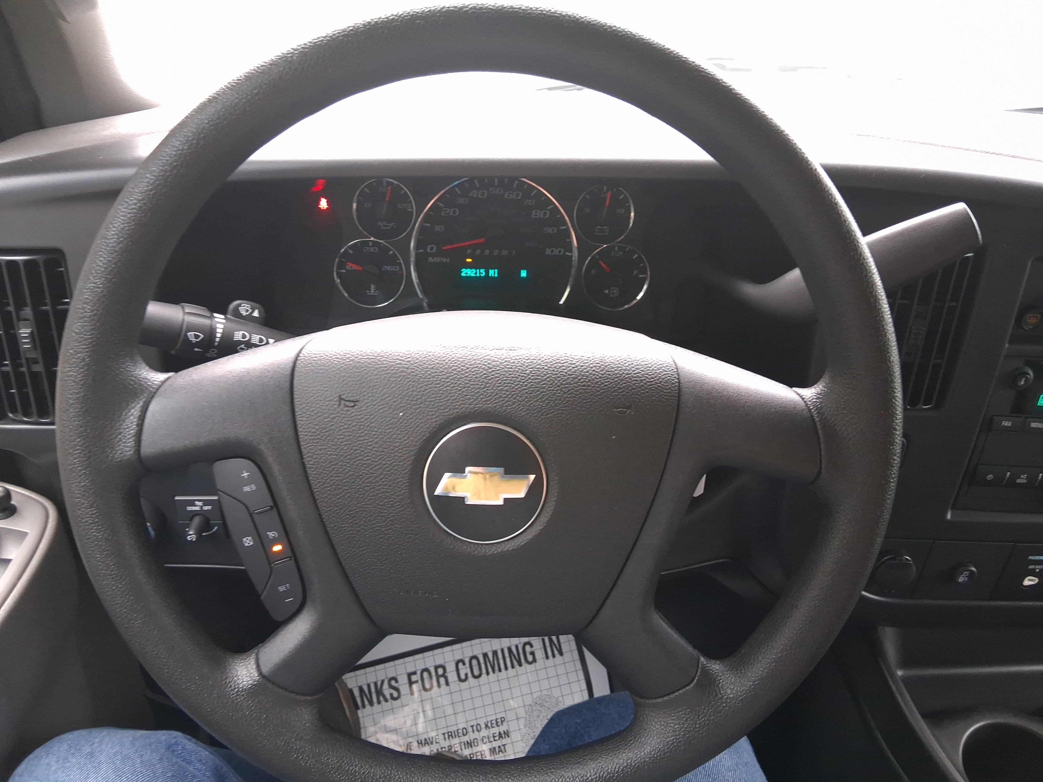 2025 Chevrolet Express Passenger 1LT