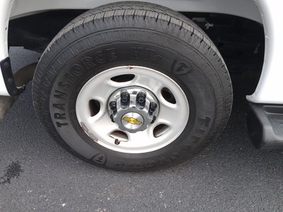 2025 Chevrolet Express Passenger 1LT