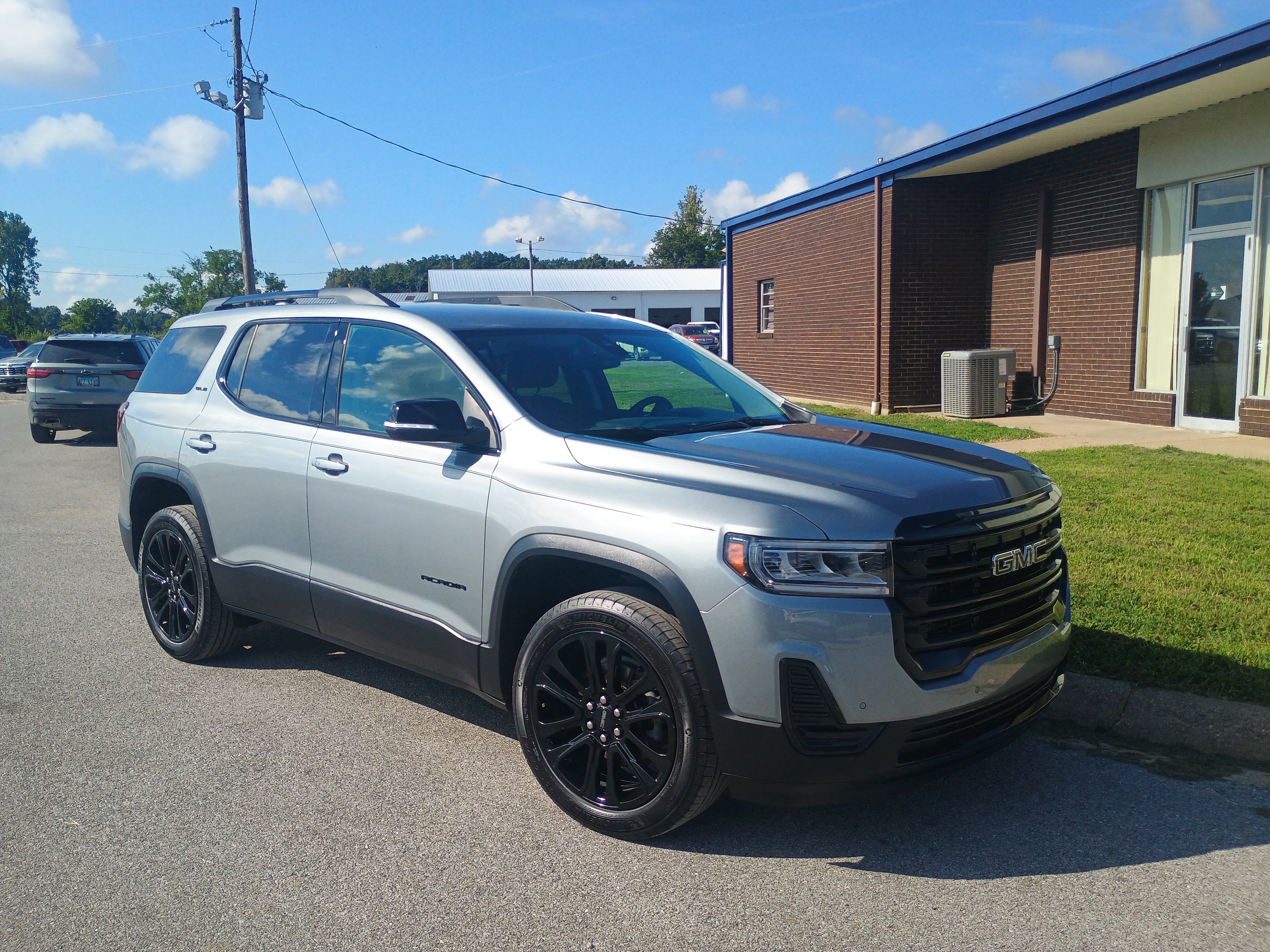 2023 GMC Acadia SLE