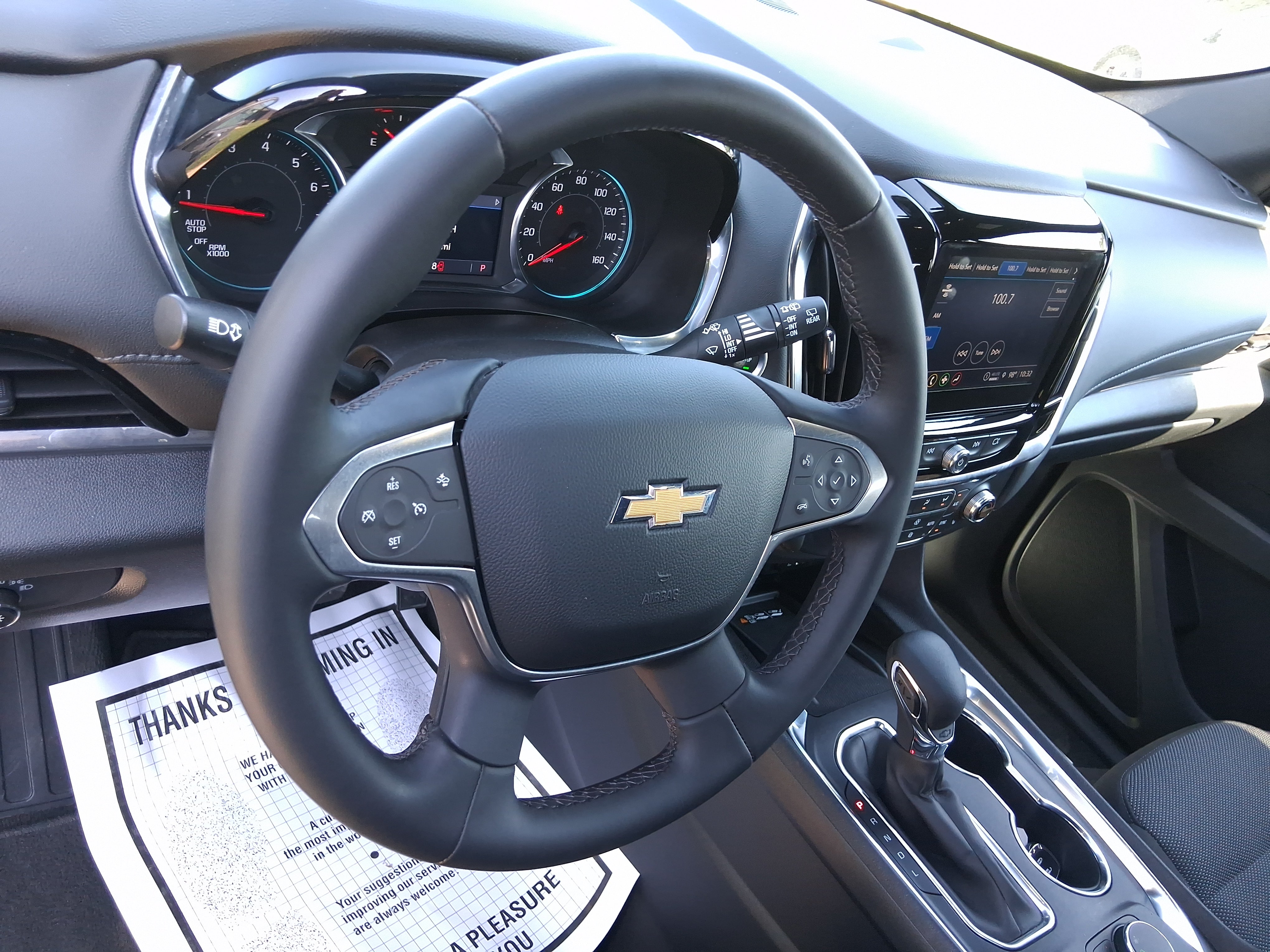 2023 Chevrolet Traverse LT Cloth