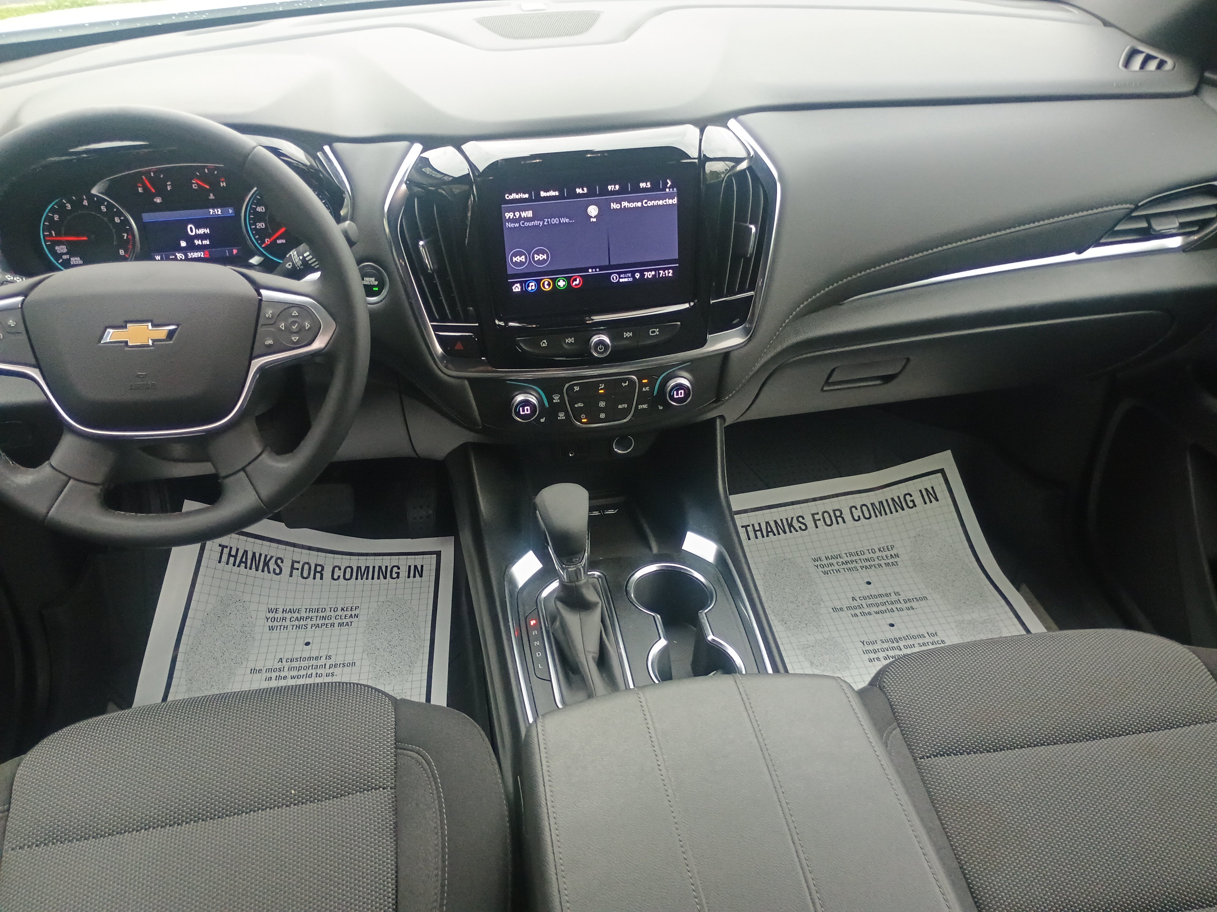 2023 Chevrolet Traverse LT Cloth