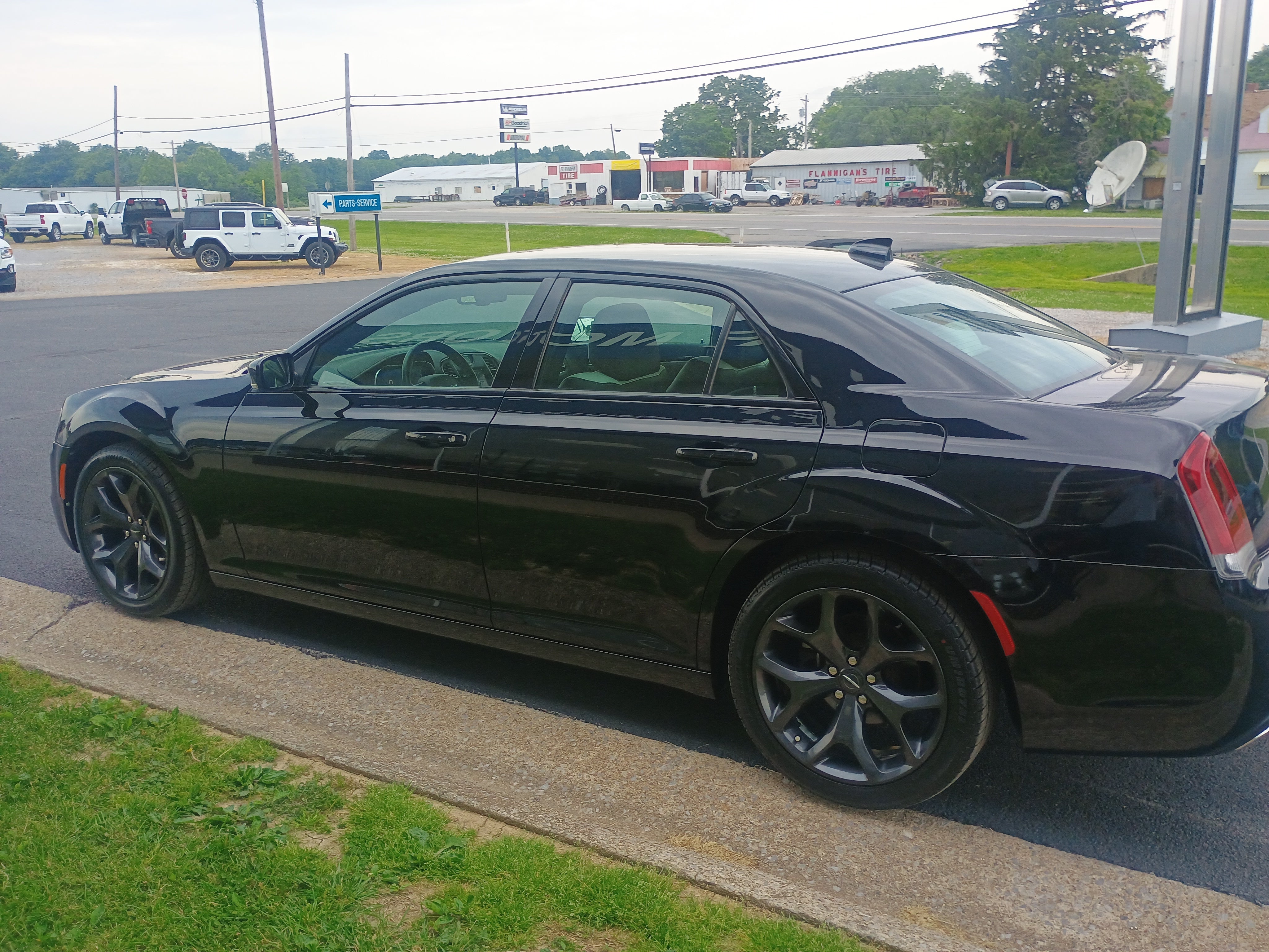 2021 Chrysler 300 300S