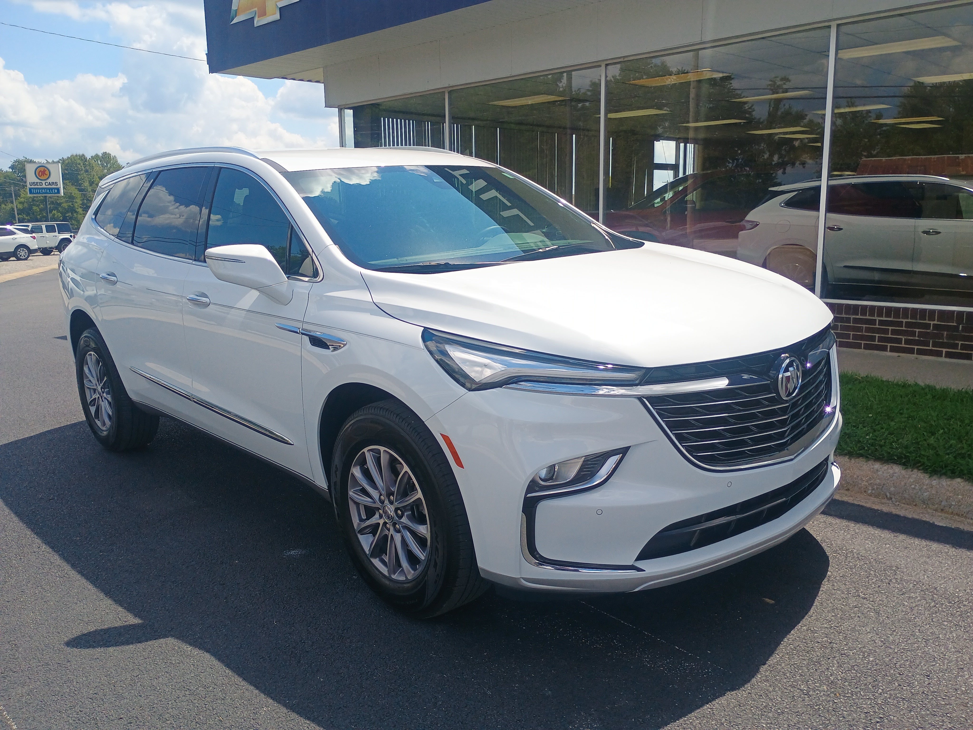 2023 Buick Enclave Essence
