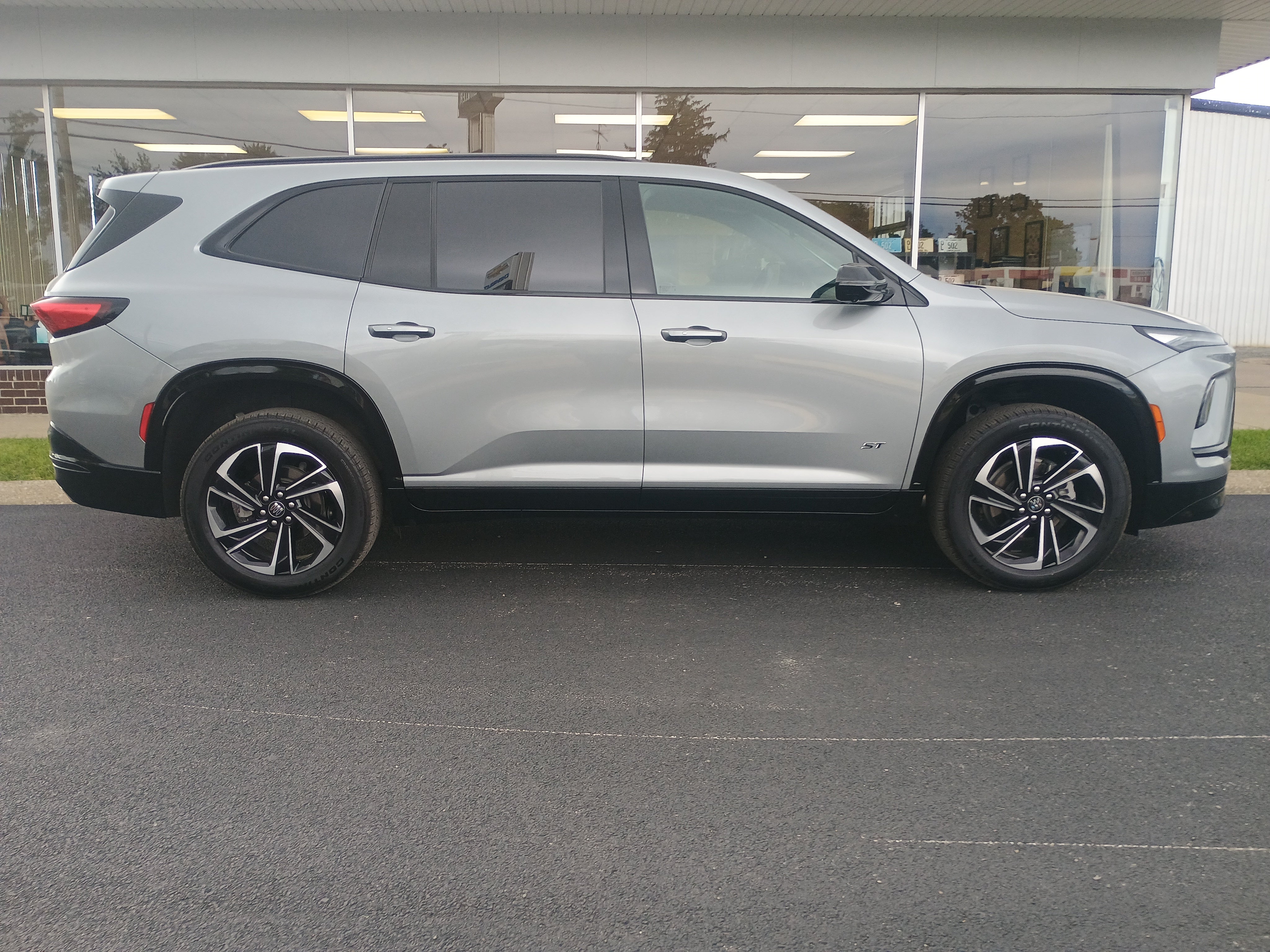 2025 Buick Enclave Sport Touring